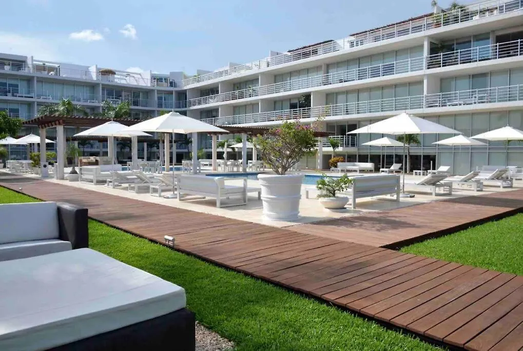 3 Bedroom Ocean View, Gym/Parking Playa del Carmen